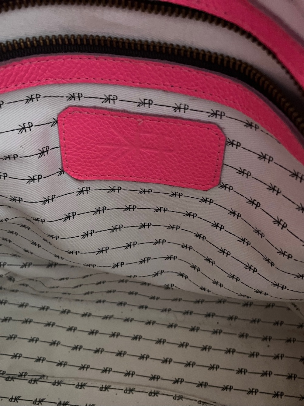 EUC: Freshly Picked, Vibrant Pink leather tote bag - no longer made - Picture 3 of 8